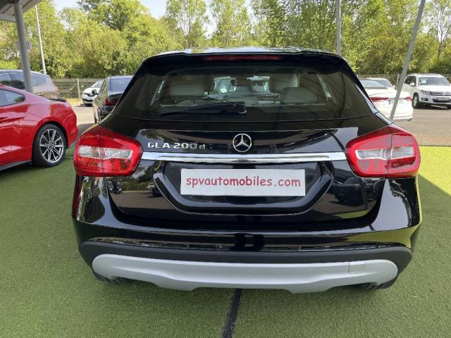 Mercedes Benz Gla image 3