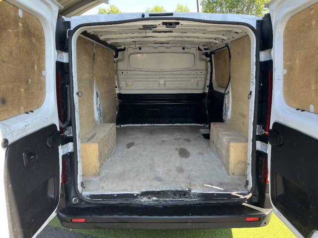 Renault Trafic image 8