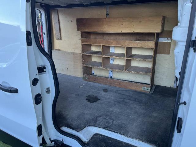 Renault Trafic image 8