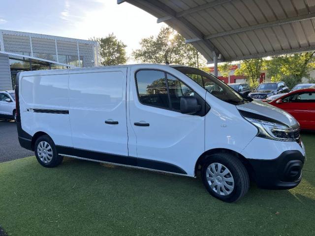 Renault Trafic image 9