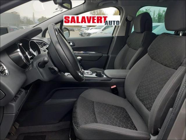 Peugeot 3008 image 3