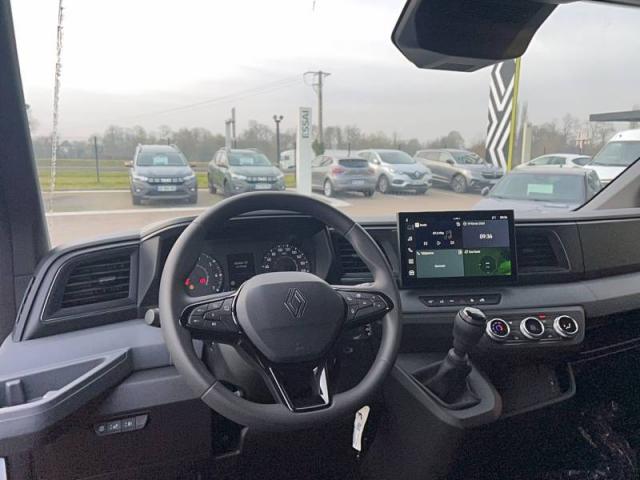 Renault Master image 8