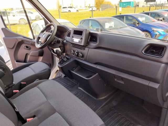 Renault Master image 9