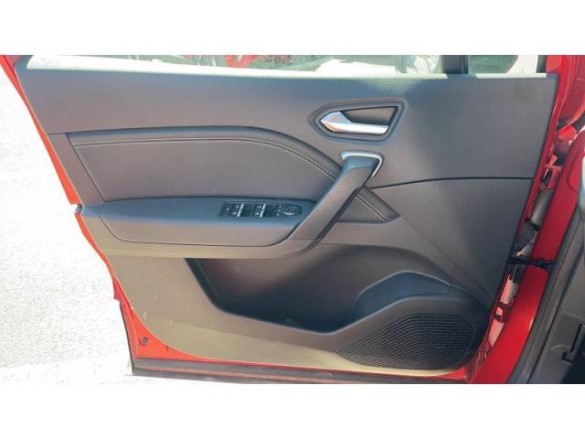 Renault Captur image 1