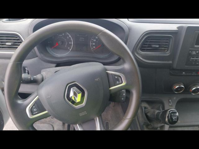 Renault Master image 1