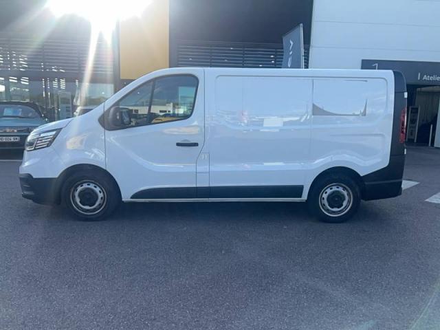 Renault Trafic image 1