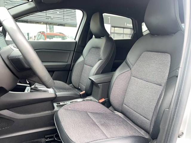 Renault Captur image 6