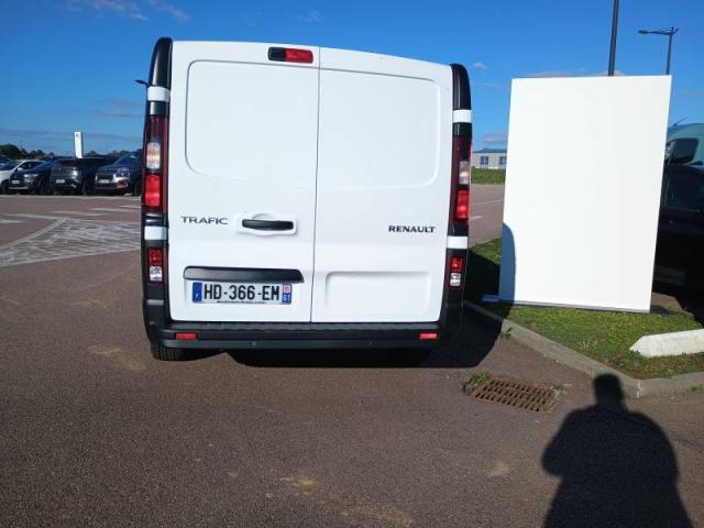 Renault Trafic image 2