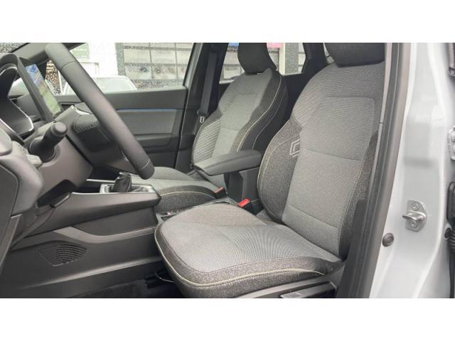 Renault Captur image 1