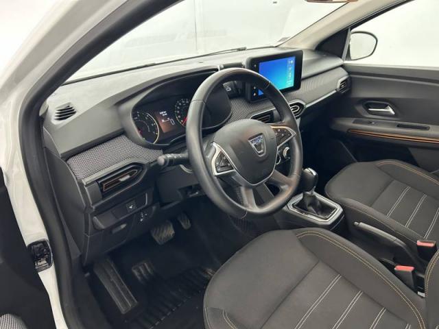 Dacia Sandero image 1