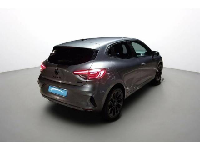 Renault Clio image 1