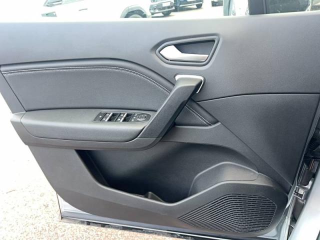 Renault Captur image 1