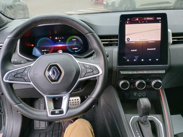 Renault Clio image 2