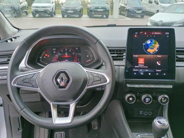 Renault Captur image 2