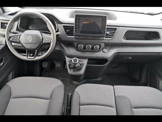 Renault Trafic image 8