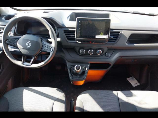 Renault Trafic image 8