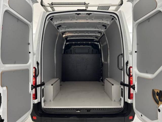 Renault Master image 9