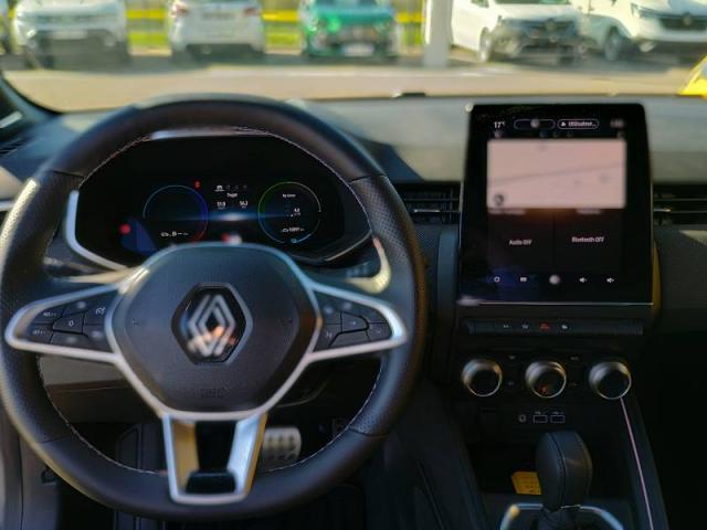 Renault Clio image 9