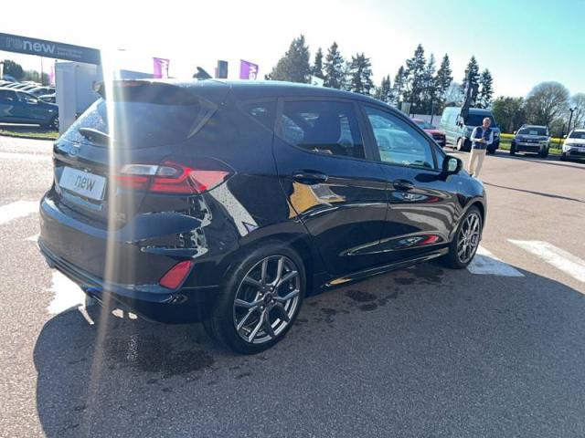 Ford Fiesta image 9