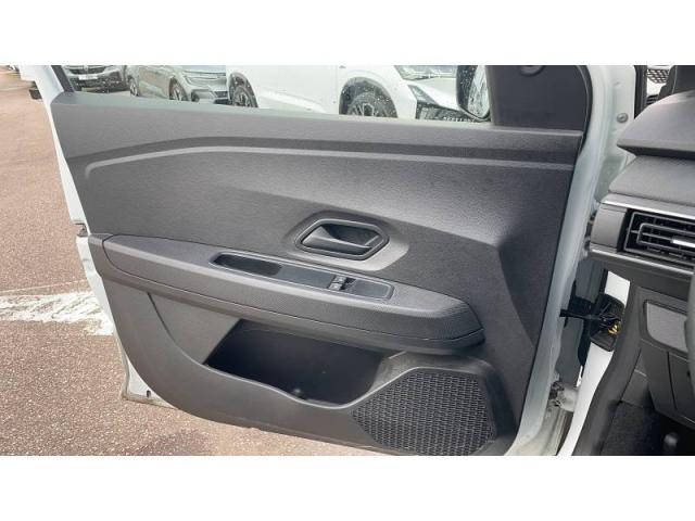 Dacia Sandero image 3