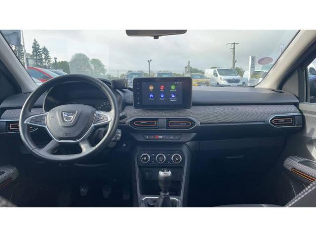Dacia Sandero image 2