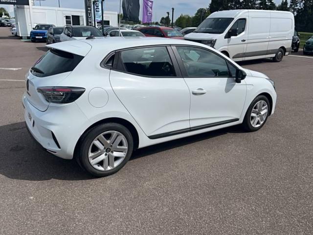 Renault Clio image 8