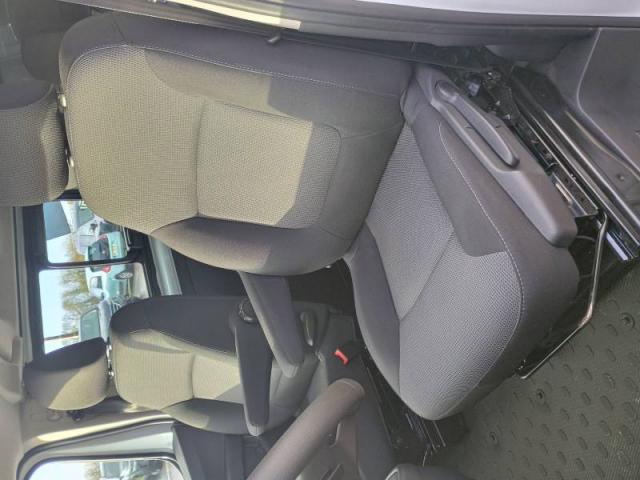Renault Trafic image 8