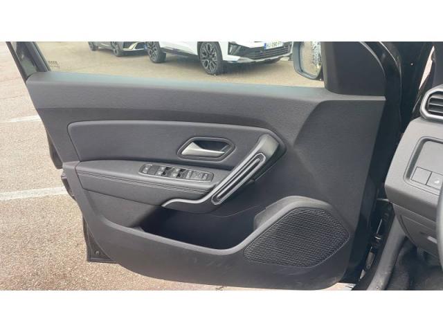 Dacia Duster image 1