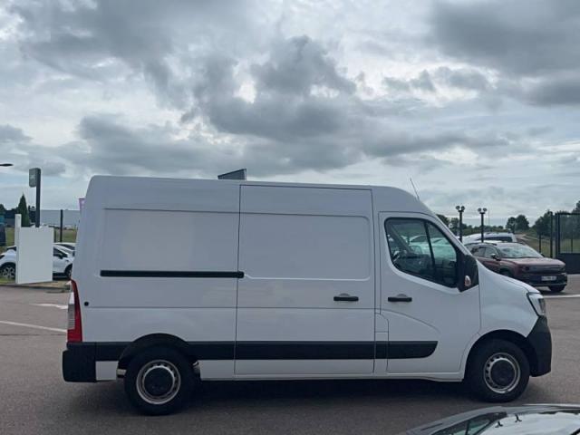 Renault Master image 1