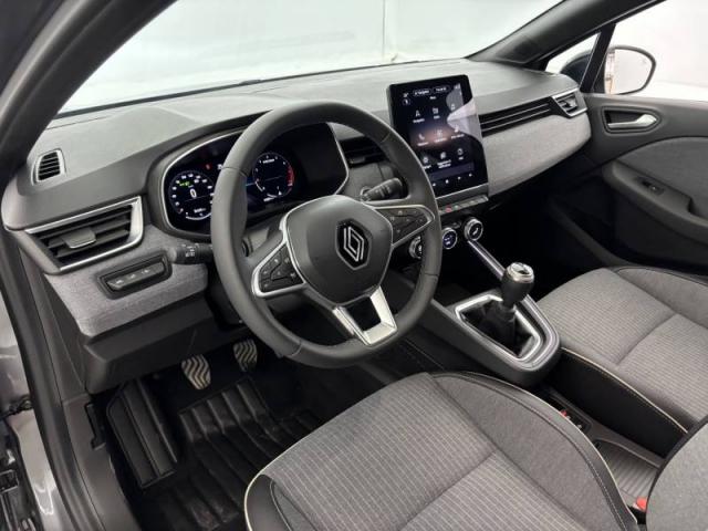 Renault Clio image 1