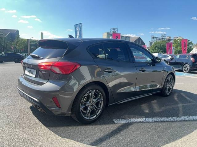 Ford Focus image 5