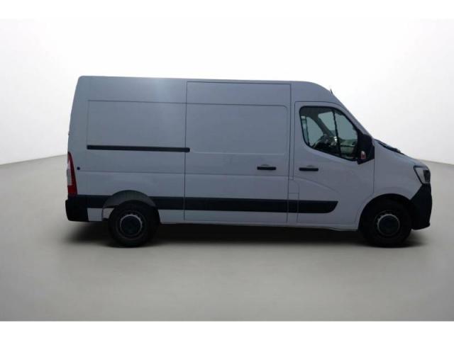 Renault Master image 2