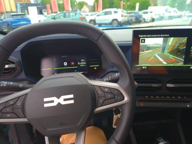 Dacia Duster image 1