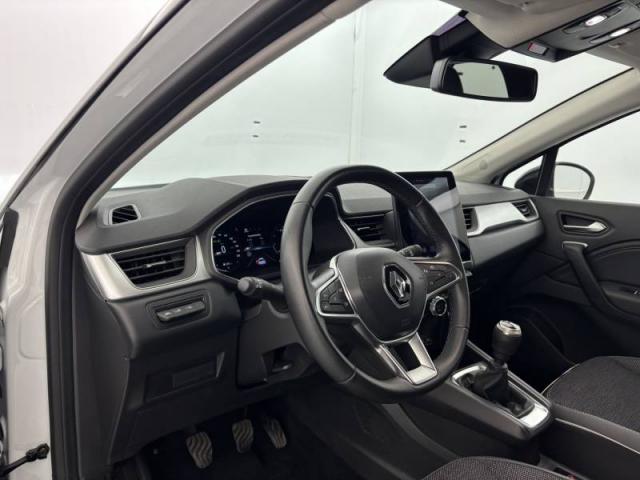 Renault Captur image 1