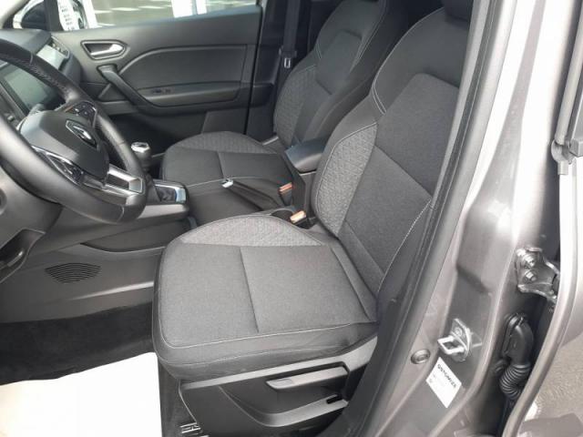 Renault Captur image 1