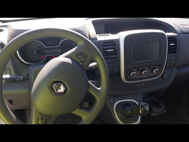 Renault Trafic image 3
