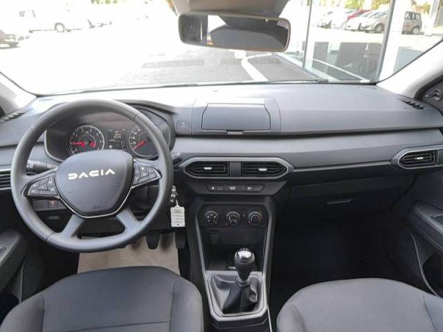 Dacia Sandero image 8