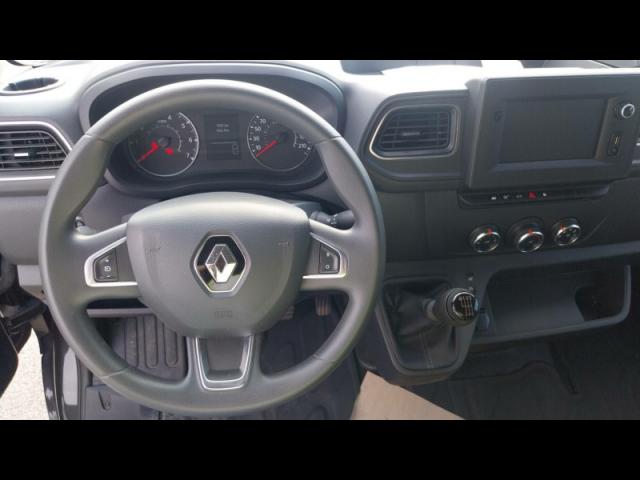 Renault Master image 9