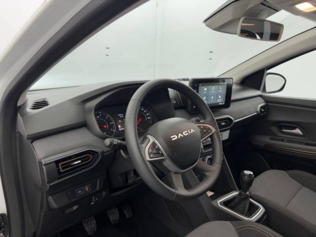 Dacia Sandero image 1