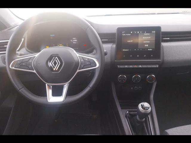 Renault Clio image 2