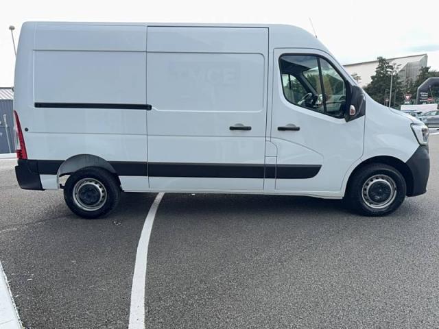Renault Master image 9