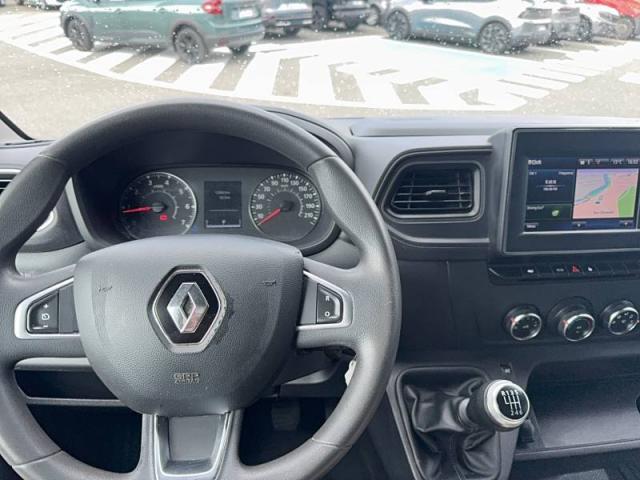 Renault Master image 2