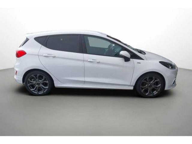 Ford Fiesta image 8