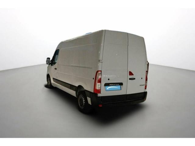 Renault Master image 2