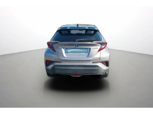 Toyota C-Hr image 6