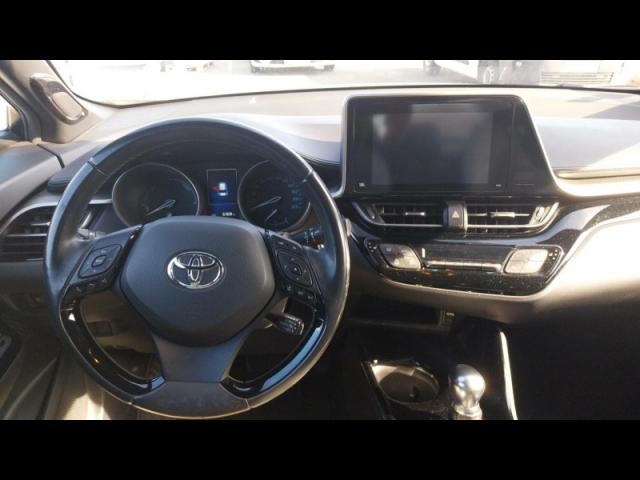Toyota C-Hr image 7