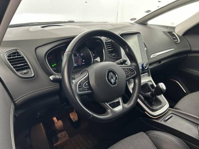 Renault Grand Scénic image 1