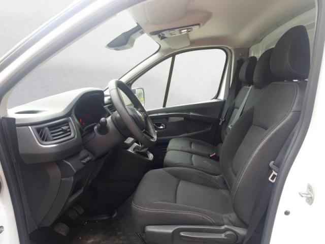 Renault Trafic image 9