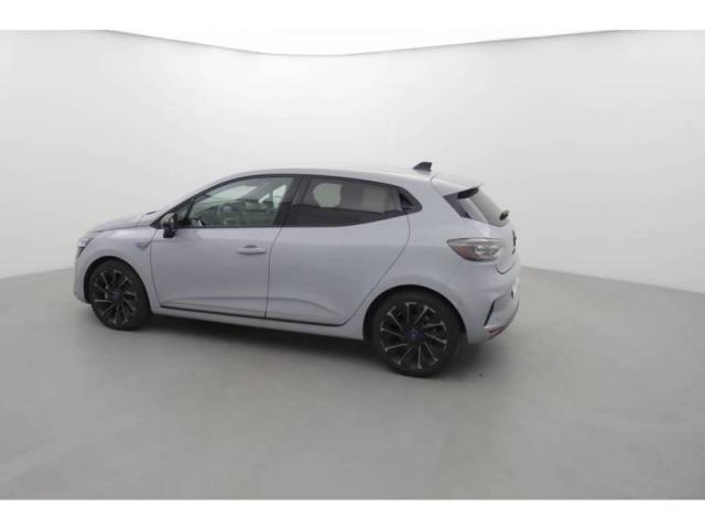 Renault Clio image 2