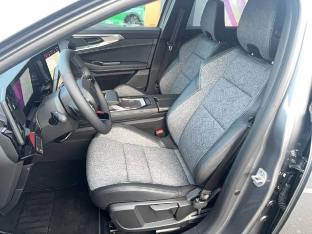 Renault Rafale image 6